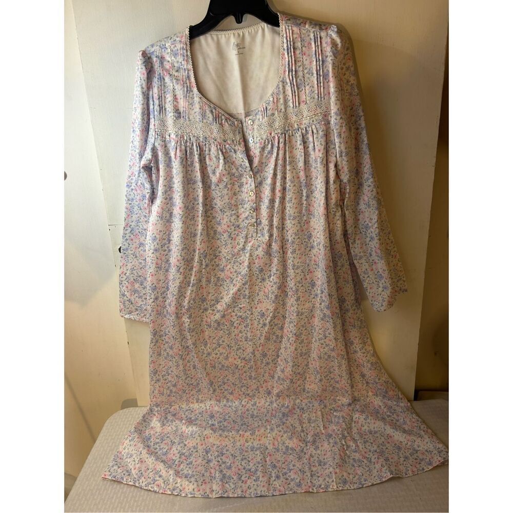 Aria pajamas lace gown snaps  Pastel flowers rn#17363